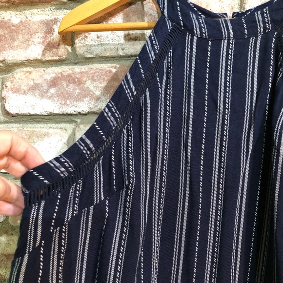 Mossimo Sleeveless Top-Pre❤️’d - Picture 3 of 6